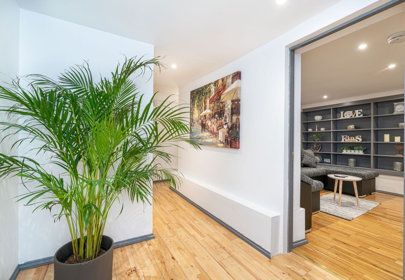 Rent by room in Edinburgh - Large Double Room Shared in Edinburgh 