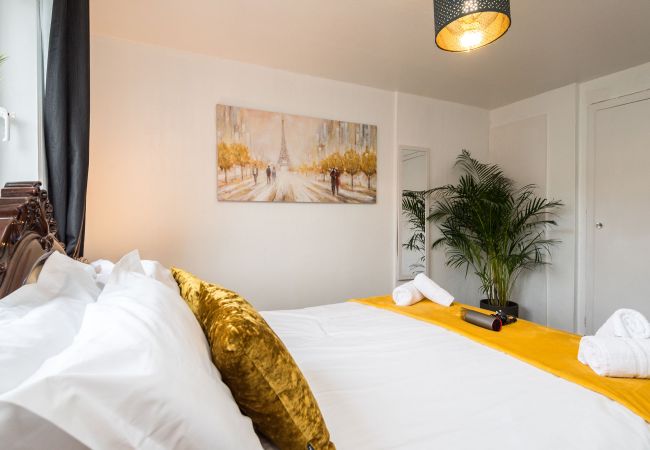Apartment in Edinburgh - Homely 2 Bedroom Apartment - Edinburgh Apartment in Edinburgh - Homely 2 Bedroom Apartment - Edinburgh