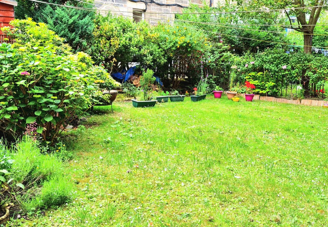 Rent by room in Edinburgh - Deluxe Double Bedroom in Edinburgh 