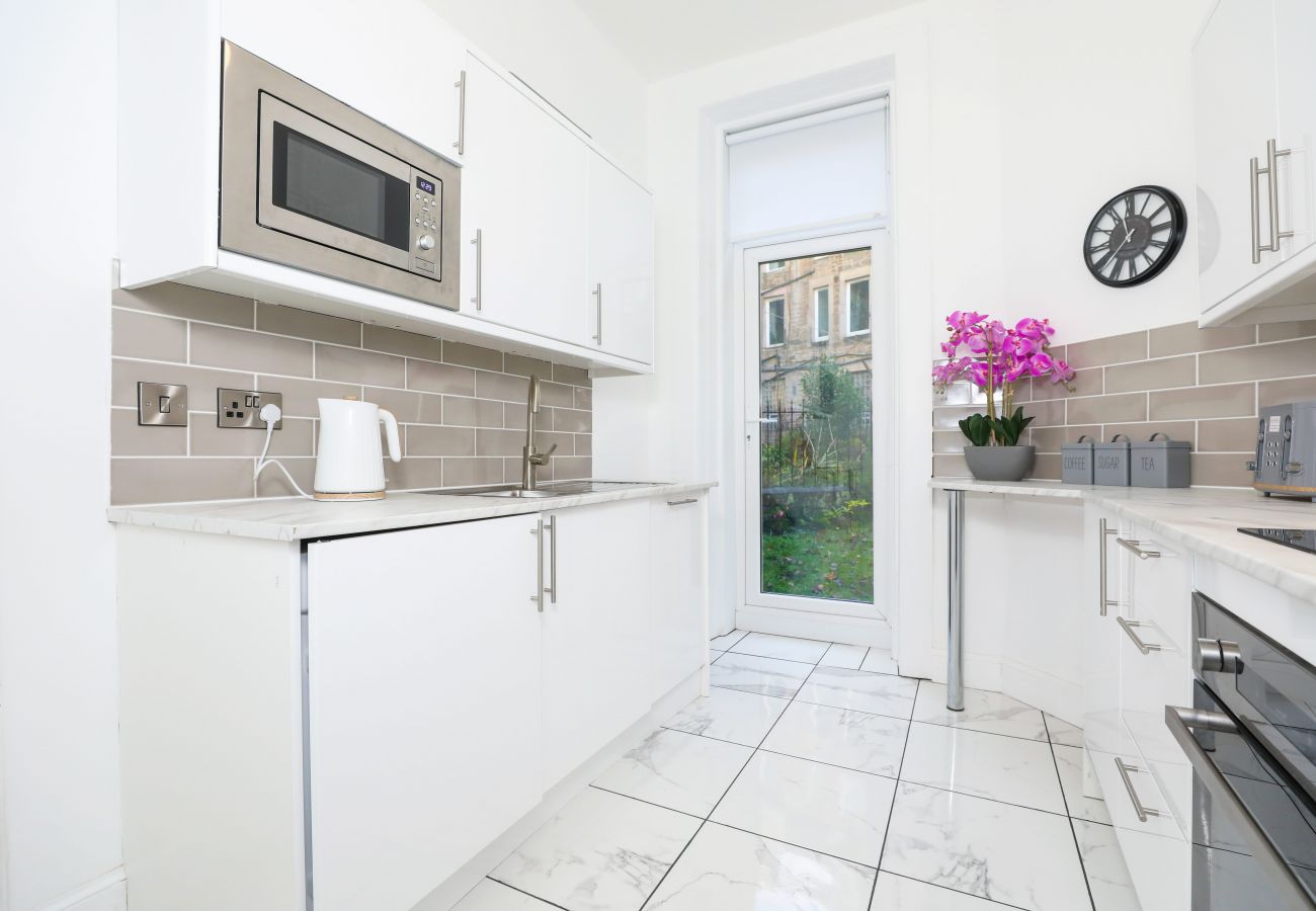 Rent by room in Edinburgh - Deluxe Double Bedroom in Edinburgh 