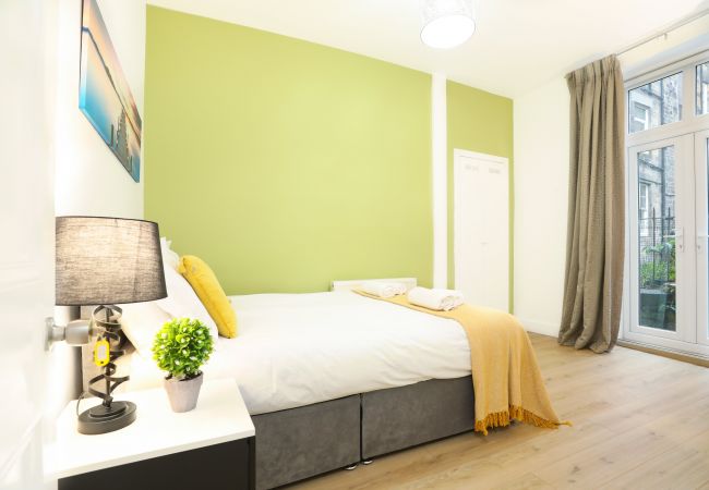 Edinburgh - Rent by room