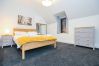 Rent by room in Inverness - Deluxe Double Room in Inverness City  Rent by room in Inverness - Deluxe Double Room in Inverness City