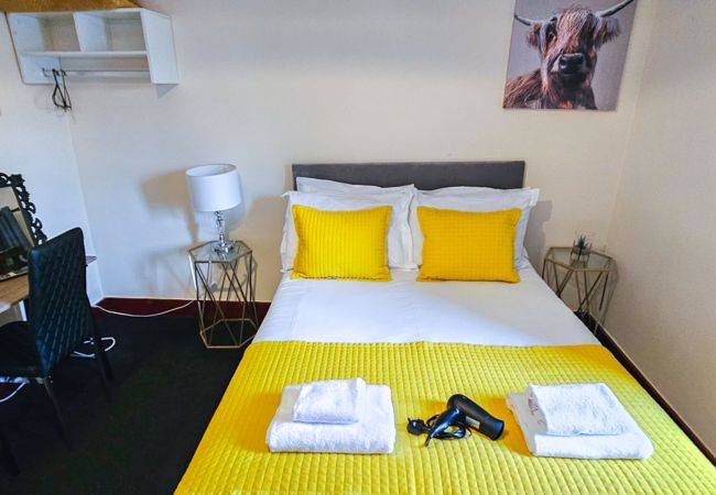 House in Inverness - mySTAYINN Telford 7 Bedroom House House in Inverness - mySTAYINN Telford 7 Bedroom House