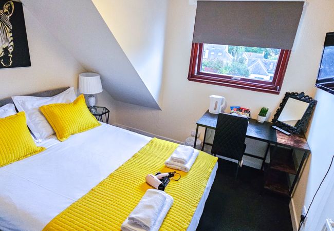 House in Inverness - mySTAYINN Telford 7 Bedroom House House in Inverness - mySTAYINN Telford 7 Bedroom House