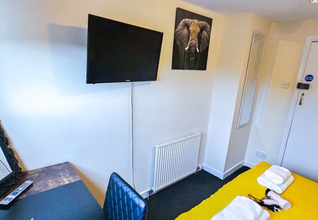 House in Inverness - mySTAYINN Telford 7 Bedroom House House in Inverness - mySTAYINN Telford 7 Bedroom House