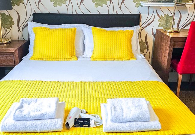 House in Inverness - mySTAYINN Strathblane 7 Bedroom House House in Inverness - mySTAYINN Strathblane 7 Bedroom House