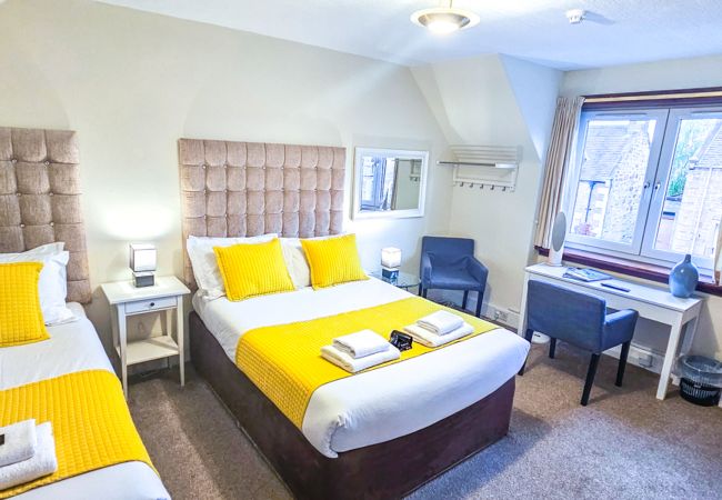 House in Inverness - mySTAYINN Strathblane 7 Bedroom House House in Inverness - mySTAYINN Strathblane 7 Bedroom House