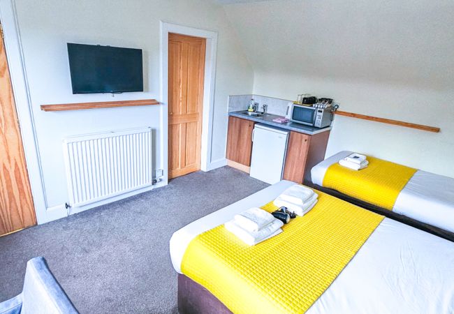 House in Inverness - mySTAYINN Strathblane 7 Bedroom House House in Inverness - mySTAYINN Strathblane 7 Bedroom House