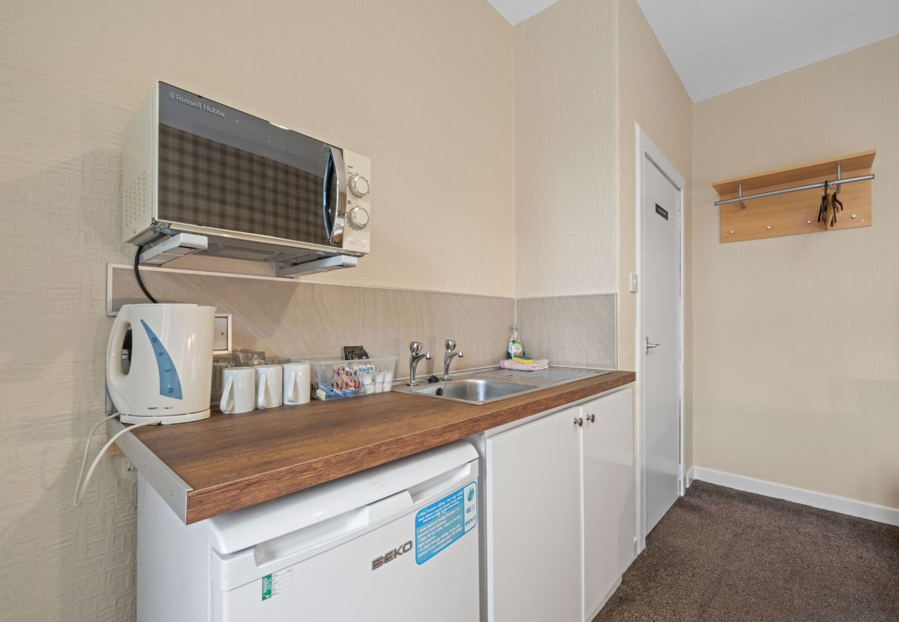 House in Inverness - mySTAYINN Strathblane 7 Bedroom House