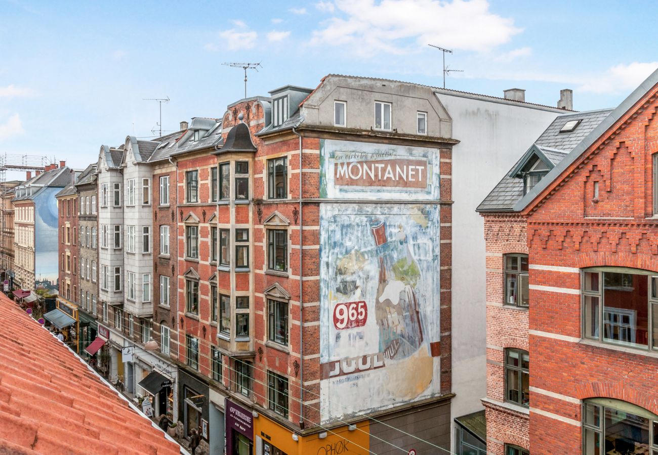 Apartment in København - Lush 1 bedroom apartment in the 5th coolest street in the world