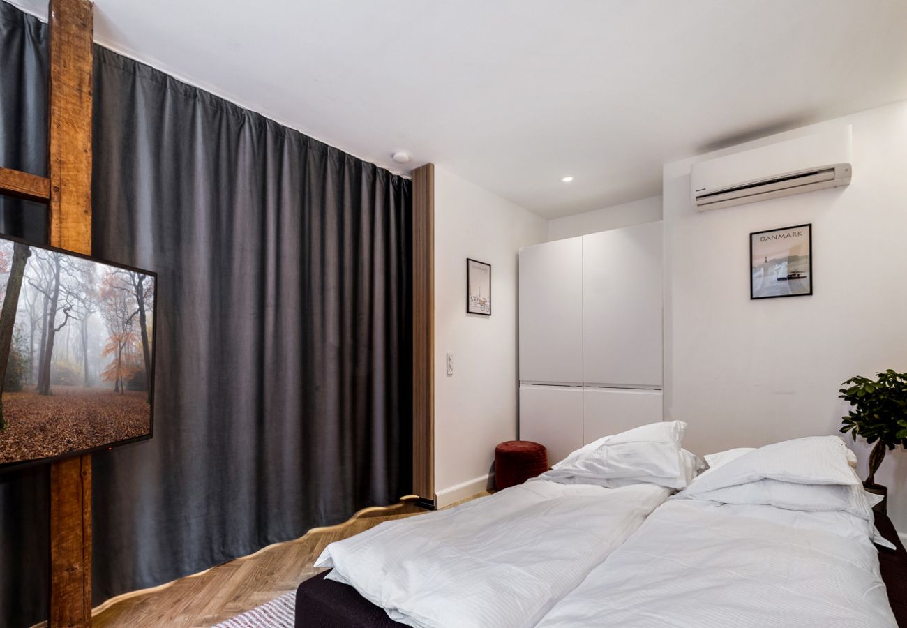 Apartment in København - Lush 1 bedroom apartment in the 5th coolest street in the world