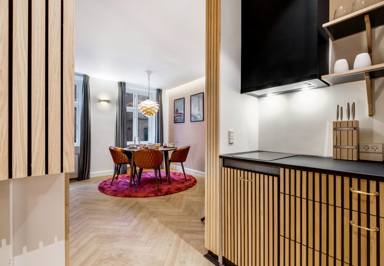 Apartment in København - Lush 1 bedroom apartment in the 5th coolest street in the world