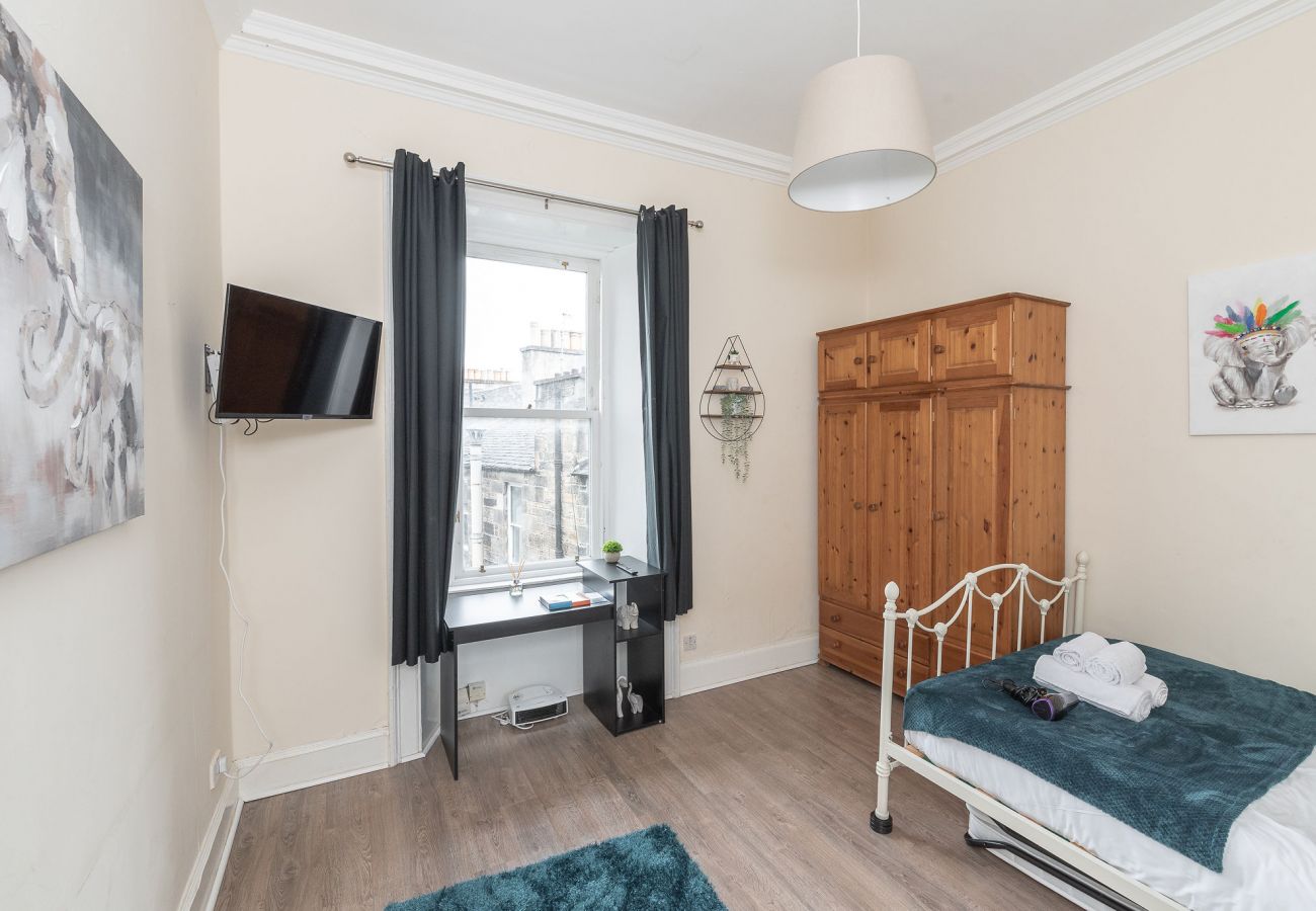 Apartment in Edinburgh - Contemporary 3 Bed City Centre Appartment - Ensuite