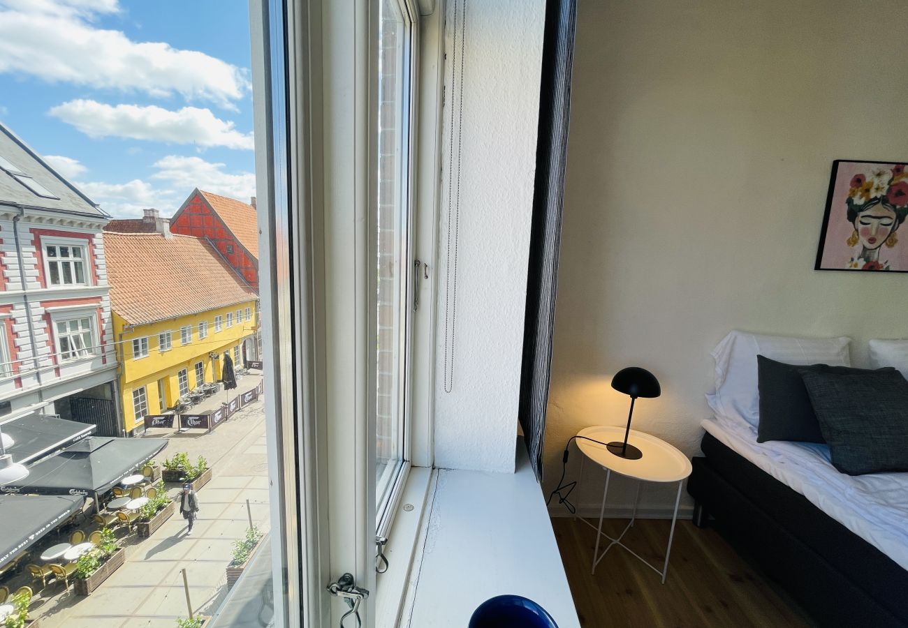 Apartment in Randers - aday - Beautiful Central 2 Bedroom Apartment in Randers