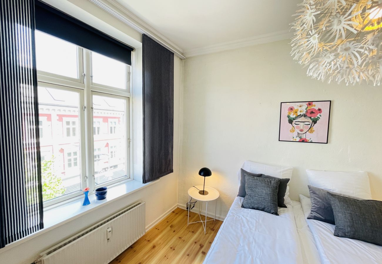 Apartment in Randers - aday - Beautiful Central 2 Bedroom Apartment in Randers