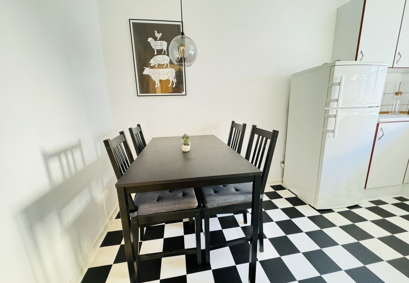 Apartment in Aalborg - aday - Awesome Central ground floor apartment