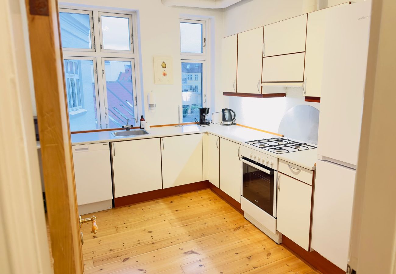 Apartment in Aalborg - aday - Central Charming 2 bedrooms Apartment