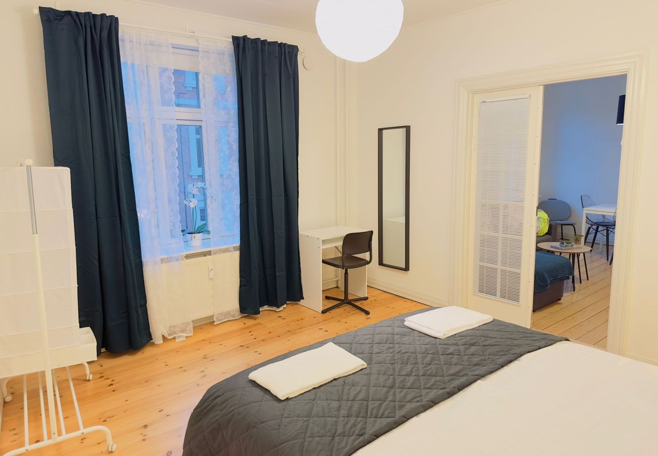Apartment in Aalborg - aday - Central Charming 2 bedrooms Apartment