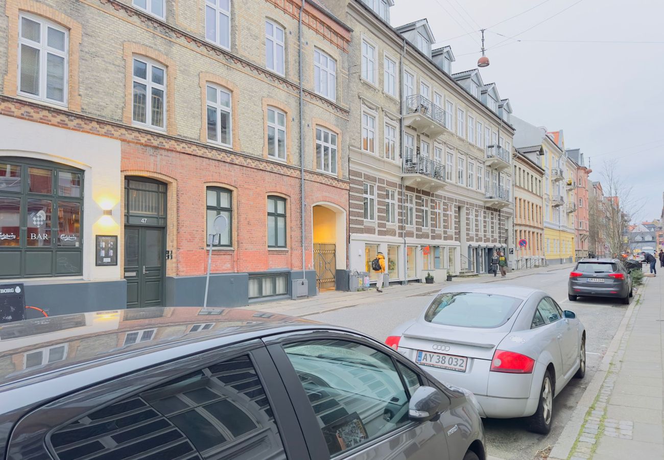 Apartment in Aalborg - aday - Central Charming 2 bedrooms Apartment