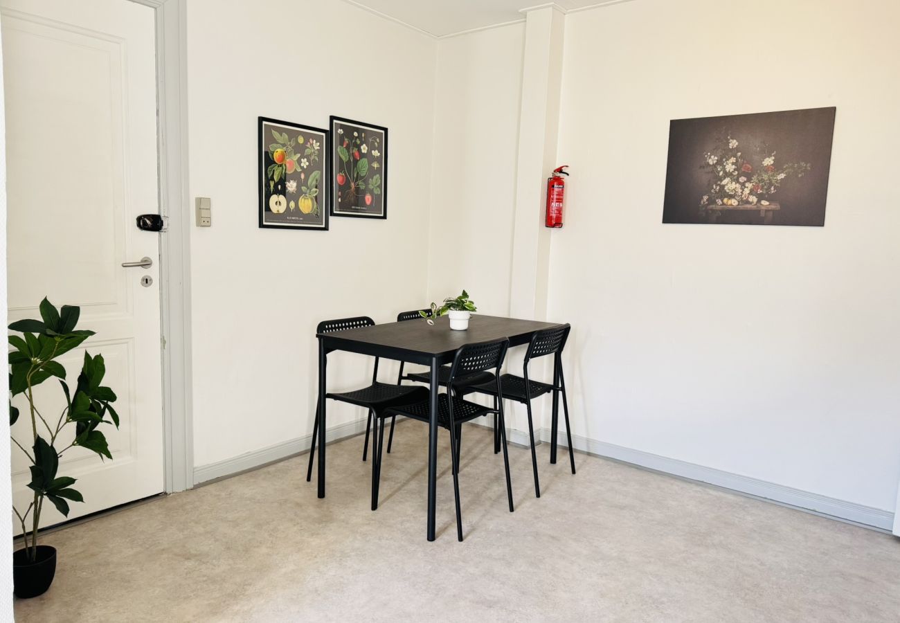Apartment in Aalborg - aday - Beautiful and Spacious 4 bedroom - Heart of Aalborg