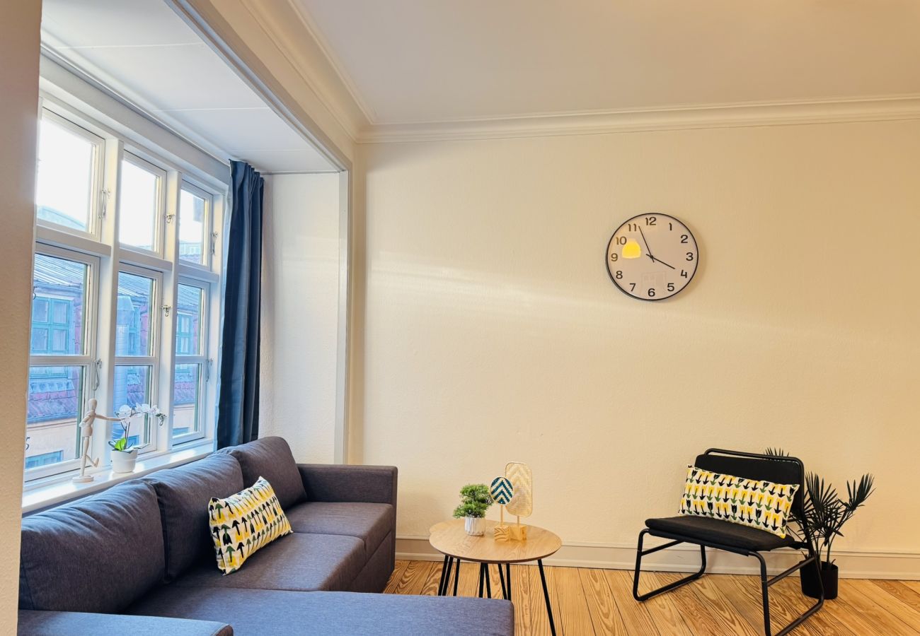 Apartment in Aalborg - aday - Beautiful and Spacious 4 bedroom - Heart of Aalborg