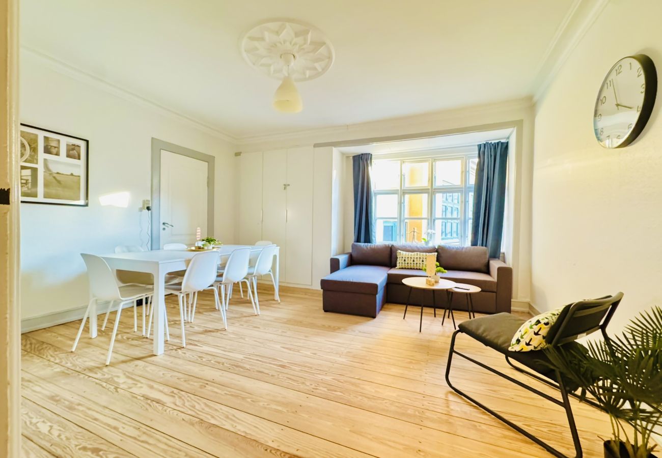 Apartment in Aalborg - aday - Beautiful and Spacious 4 bedroom - Heart of Aalborg