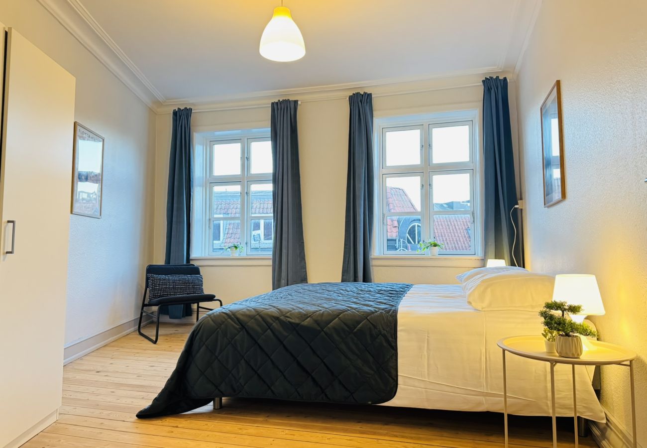 Apartment in Aalborg - aday - Beautiful and Spacious 4 bedroom - Heart of Aalborg
