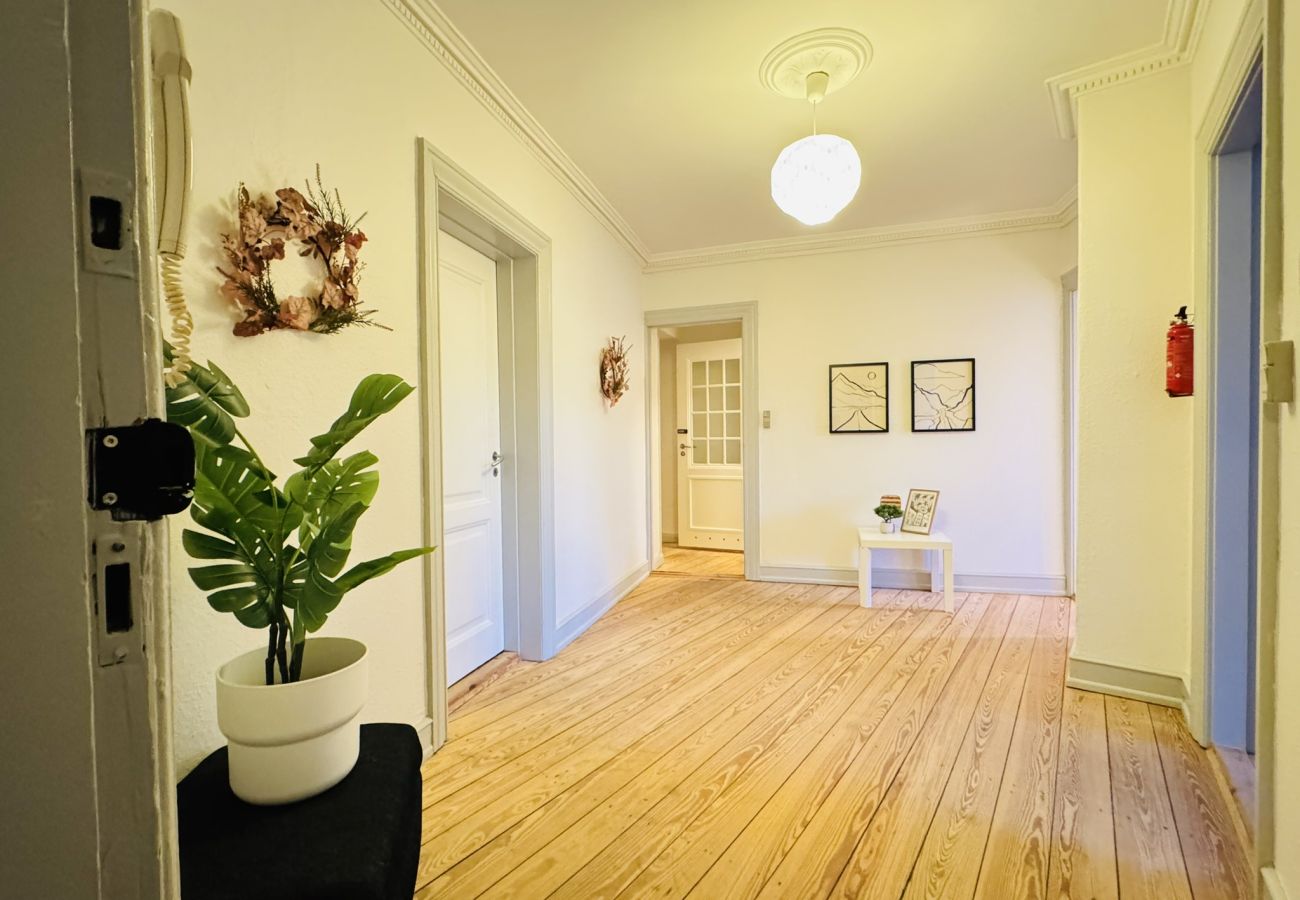 Apartment in Aalborg - aday - Beautiful and Spacious 4 bedroom - Heart of Aalborg