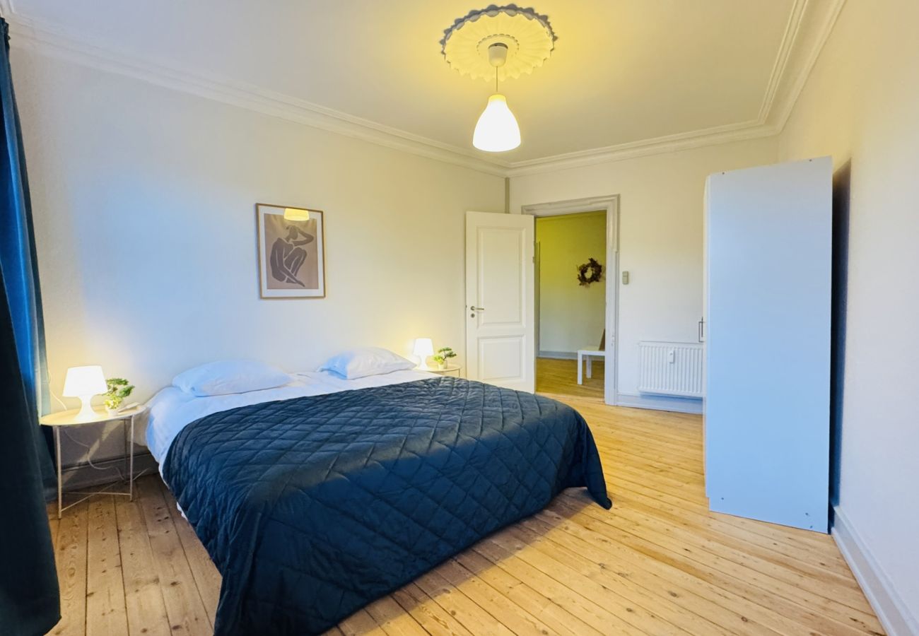 Apartment in Aalborg - aday - Beautiful and Spacious 4 bedroom - Heart of Aalborg
