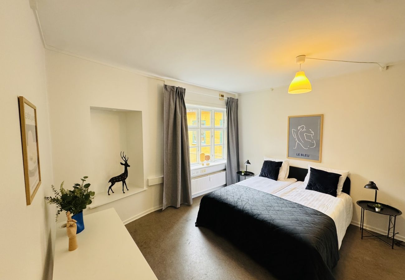 Apartment in Aalborg - aday - 8 bedroom Apartment on the Pedestrian Street