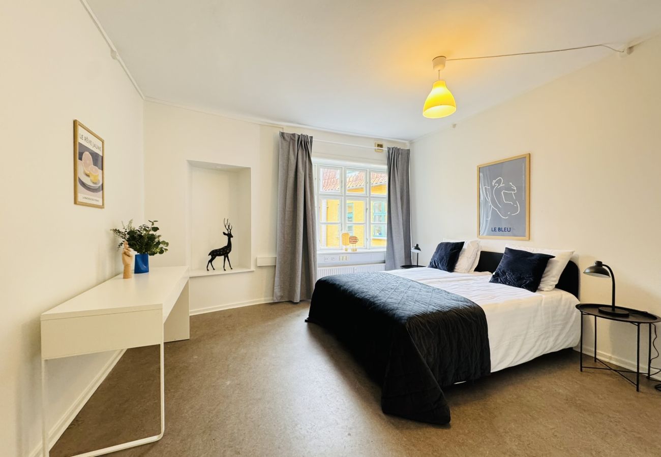 Apartment in Aalborg - aday - 8 bedroom Apartment on the Pedestrian Street