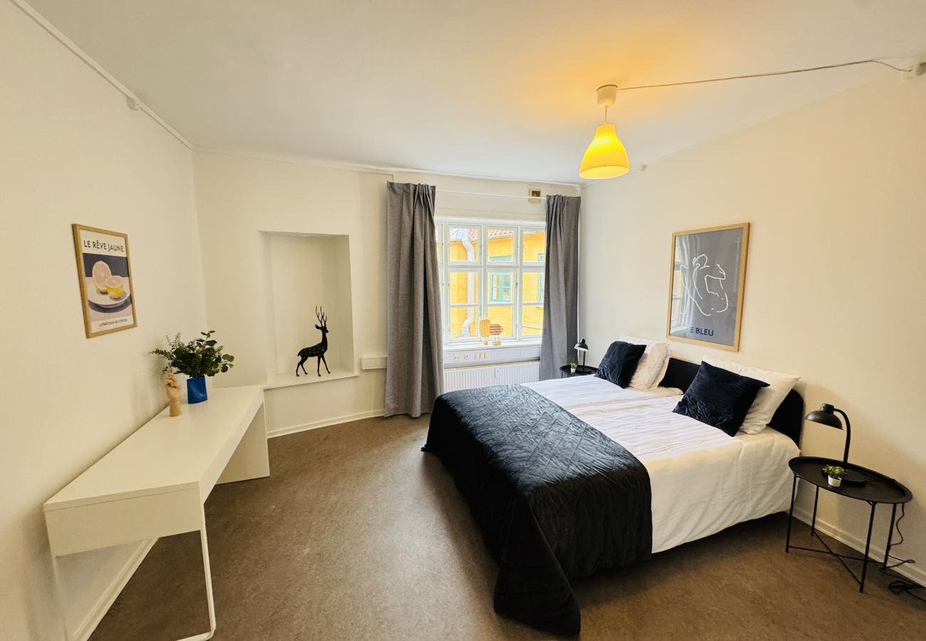 Apartment in Aalborg - aday - 8 bedroom Apartment on the Pedestrian Street