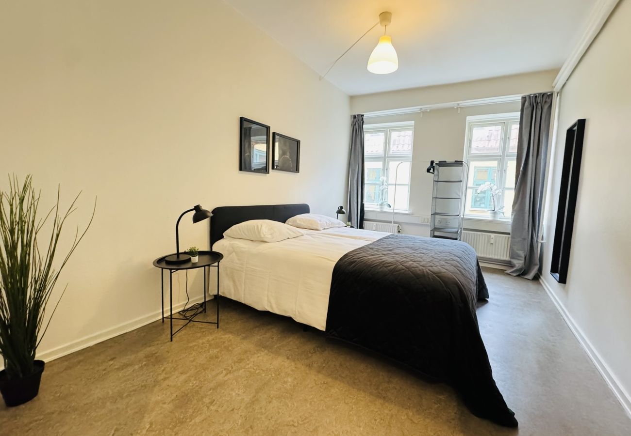 Apartment in Aalborg - aday - 8 bedroom Apartment on the Pedestrian Street