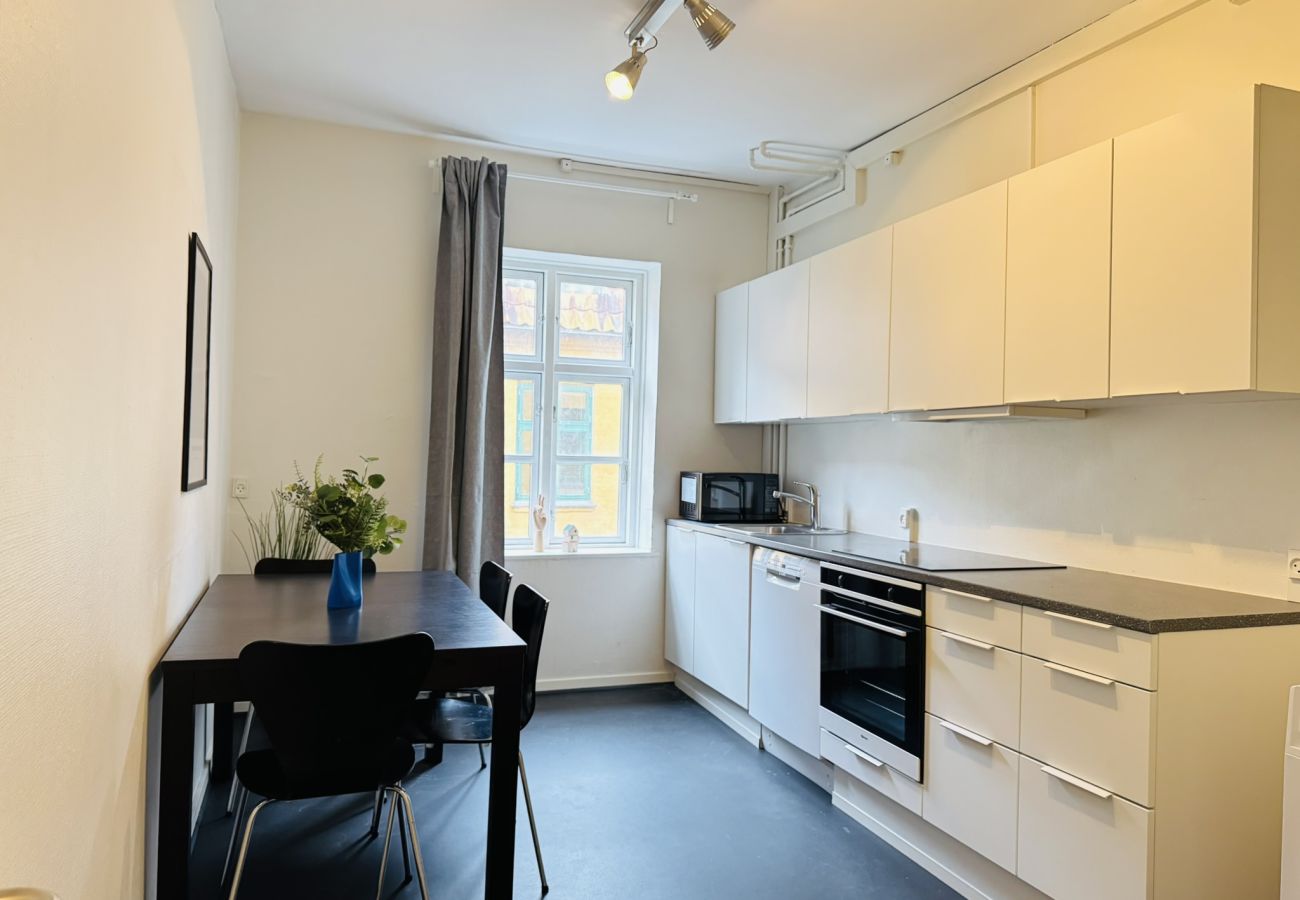Apartment in Aalborg - aday - 8 bedroom Apartment on the Pedestrian Street