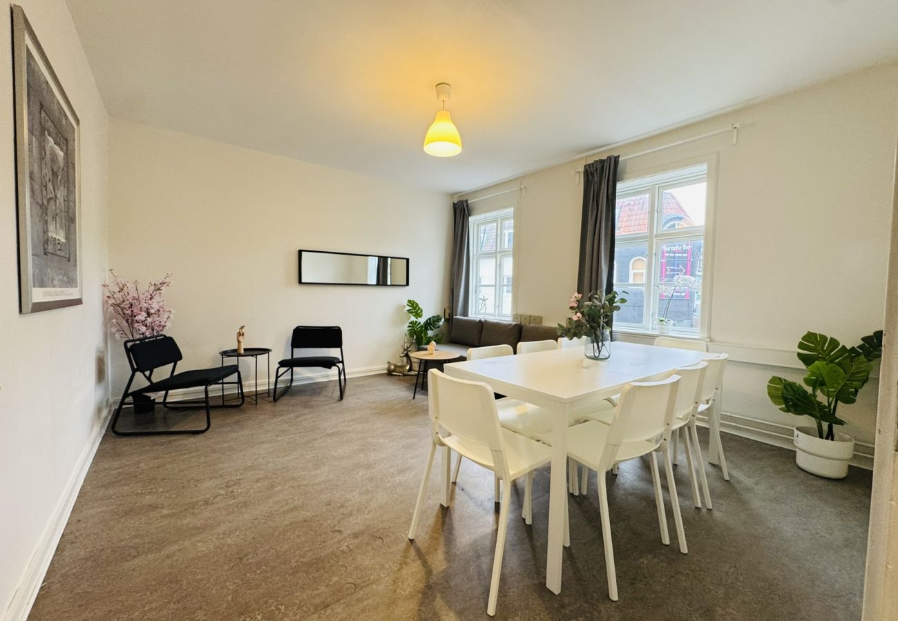 Apartment in Aalborg - aday - 8 bedroom Apartment on the Pedestrian Street