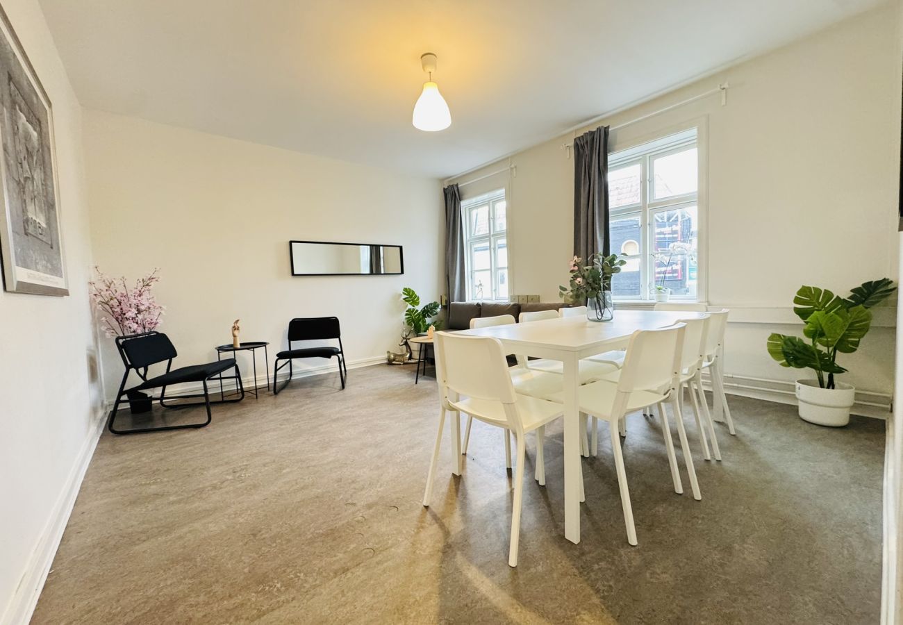 Apartment in Aalborg - aday - 8 bedroom Apartment on the Pedestrian Street