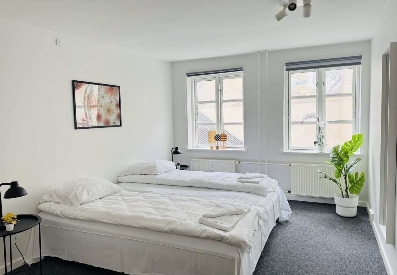 Apartment in Aalborg - aday - Central and Gorgeous 2 Bedroom Apartment