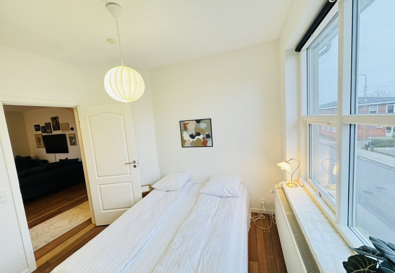 Apartment in Vodskov - aday - 5 bedrooms  modern living apartment in Langholt