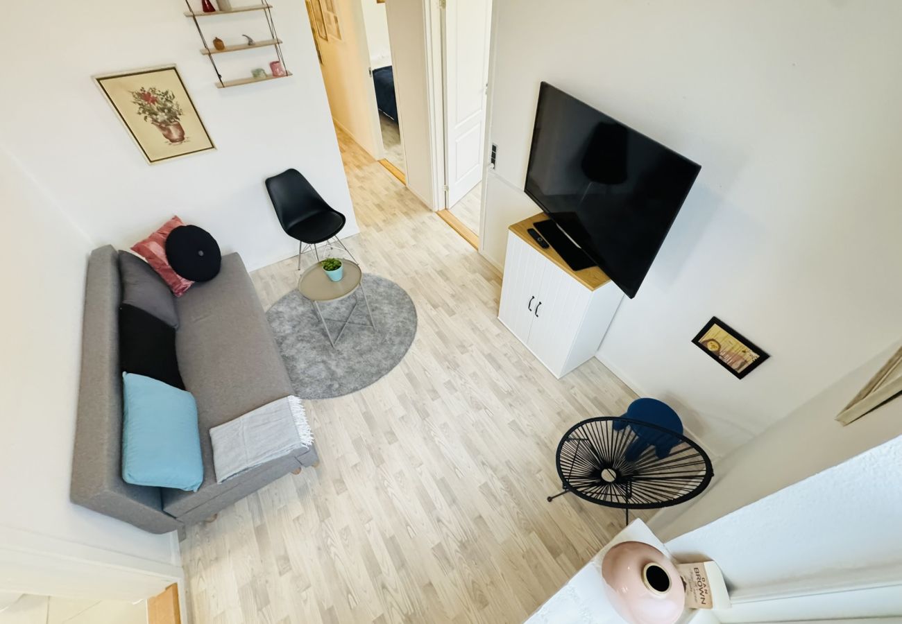 Apartment in Vodskov - aday - 5 bedrooms  modern living apartment in Langholt