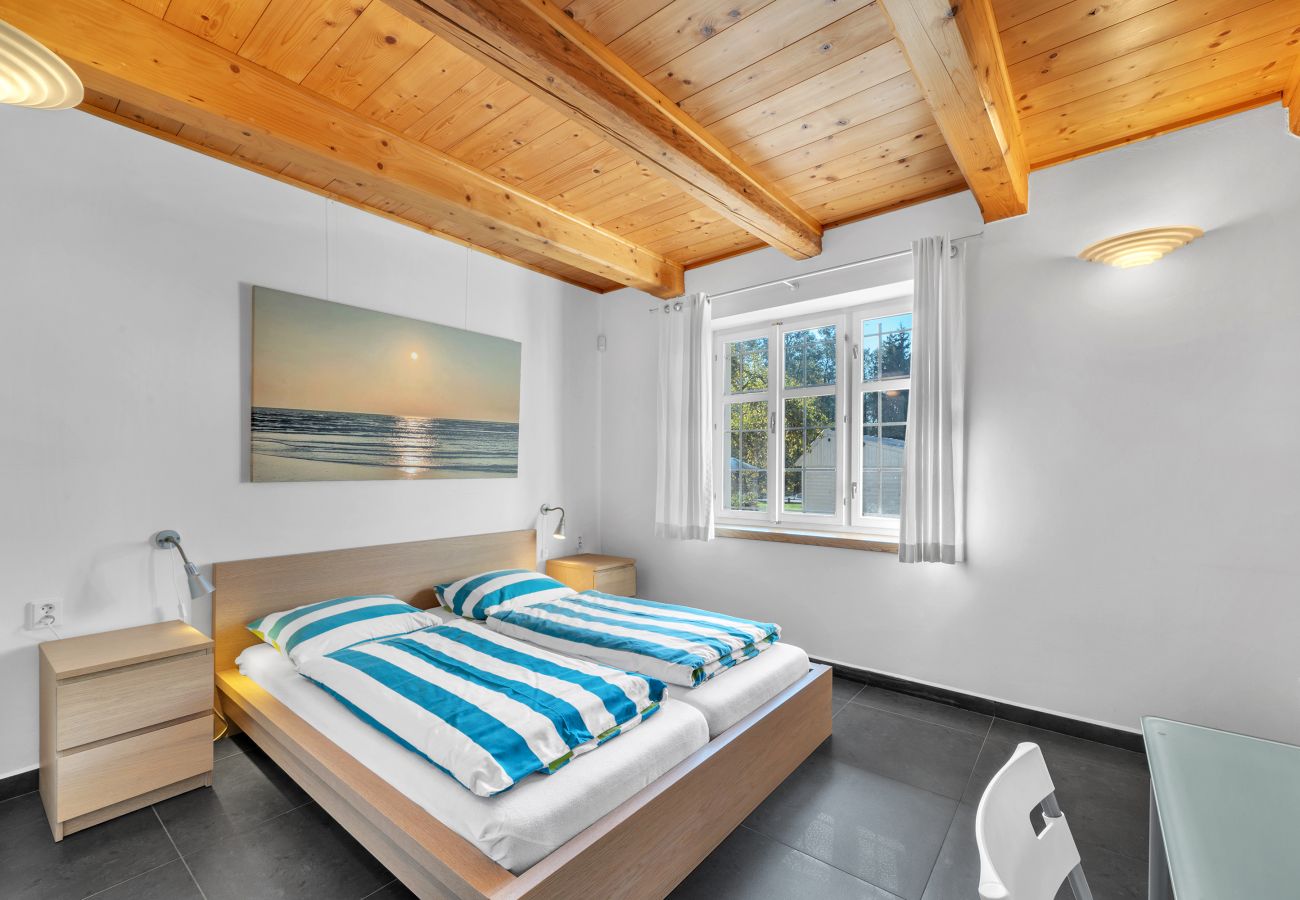 Villa i Mladé Buky -  Mlade Buky KJH348