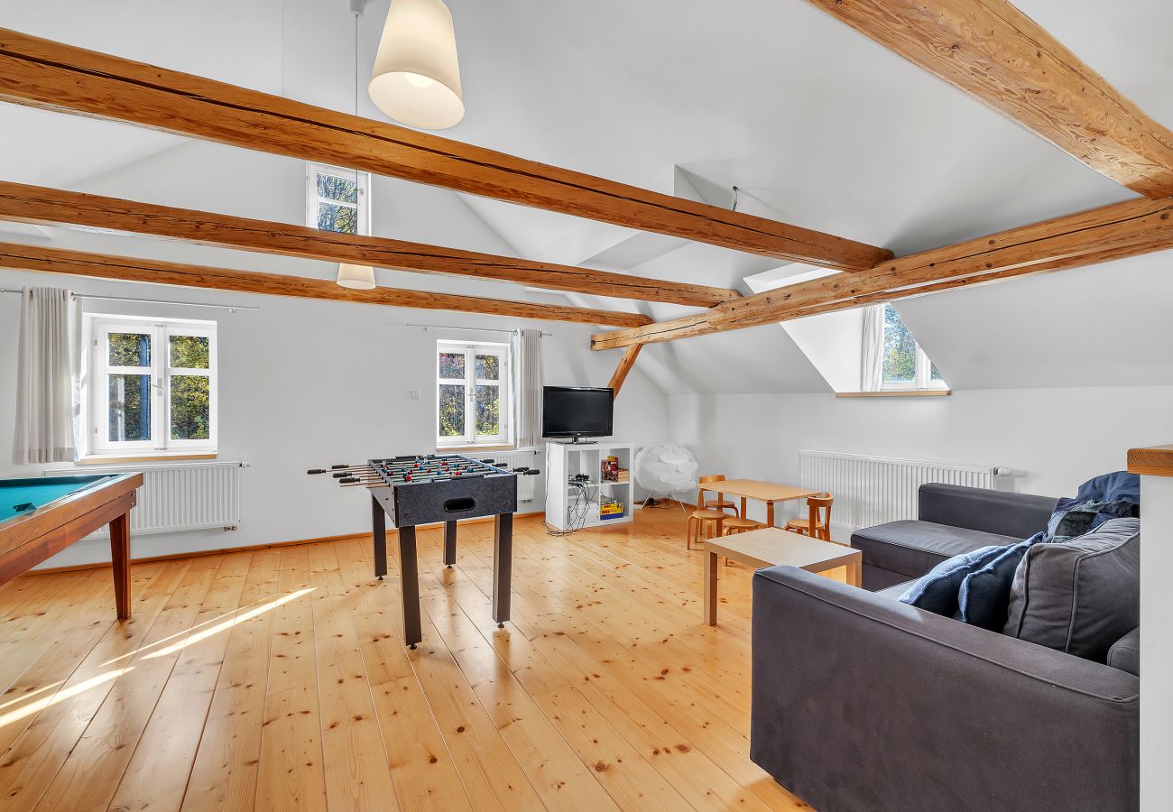 Villa i Mladé Buky -  Mlade Buky KJH348