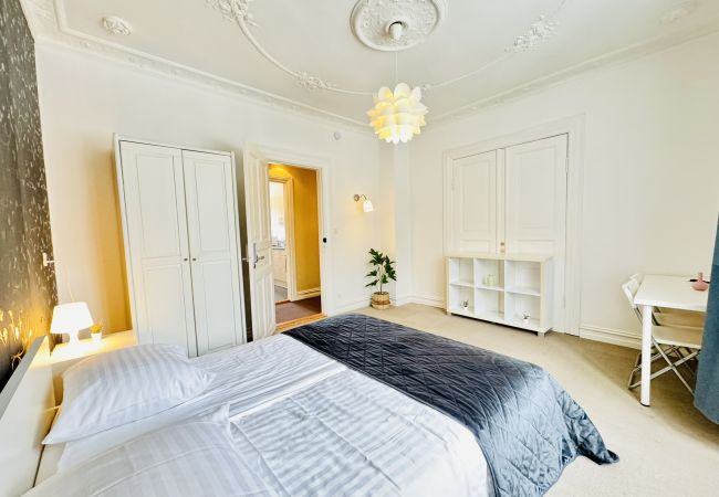Lejlighed i Aalborg - aday - Villa Firenze - 2 Bedrooms Spacious Apartment Lejlighed i Aalborg - aday - Villa Firenze - 2 Bedrooms Spacious Apartment