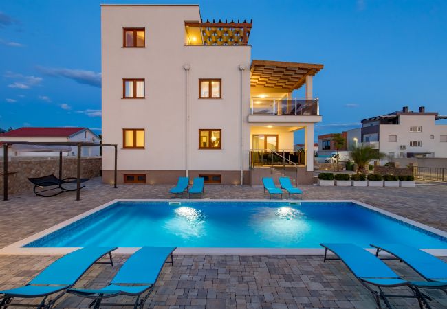Hus i Seline - Poolincluded - Villa Magnifica Hus i Seline - Poolincluded - Villa Magnifica