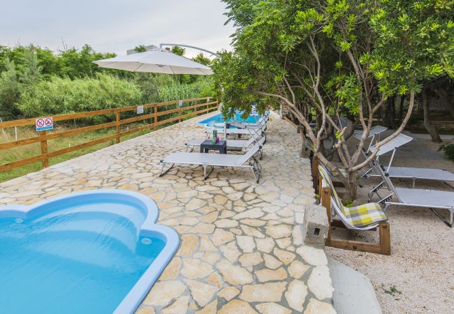 Hus i Pag - Poolincluded - Holiday Home Mabelle