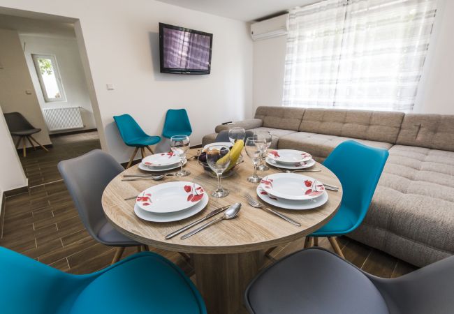 Hus i Pag - Poolincluded - Holiday Home Mabelle Hus i Pag - Poolincluded - Holiday Home Mabelle