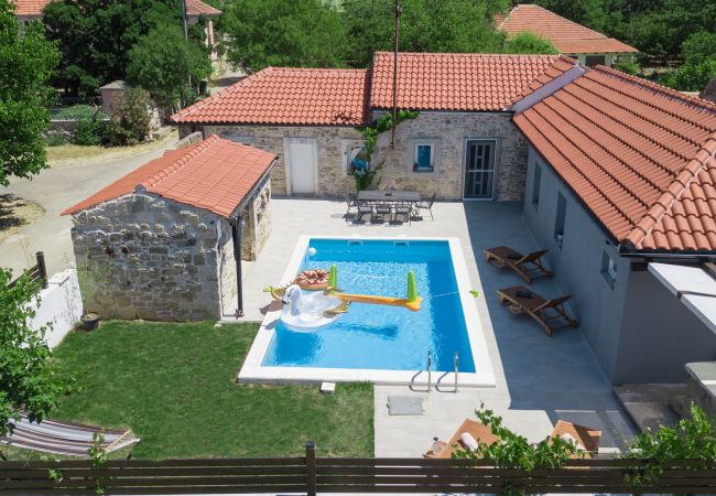  i Dobra Voda - Poolincluded - Holiday Home Dobra Voda