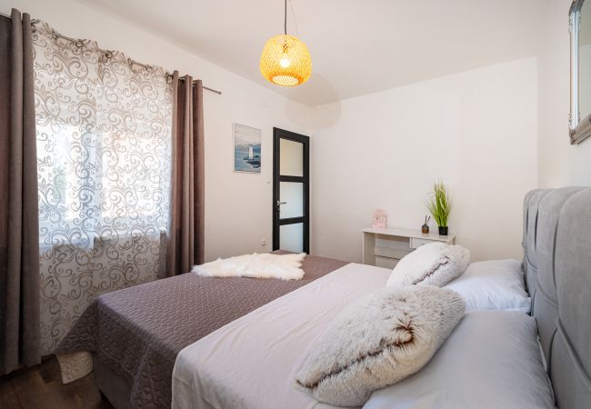 Hus i Perušic Benkovacki - Poolincluded - Villa Lana Hus i Perušic Benkovacki - Poolincluded - Villa Lana