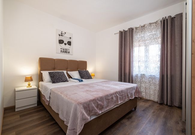 Hus i Perušic Benkovacki - Poolincluded - Villa Lana Hus i Perušic Benkovacki - Poolincluded - Villa Lana