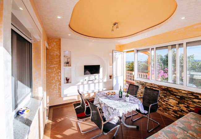 Hus i Maslenica - Poolincluded - Holiday house Favorit Hus i Maslenica - Poolincluded - Holiday house Favorit