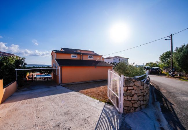 Hus i Maslenica - Poolincluded - Holiday house Favorit Hus i Maslenica - Poolincluded - Holiday house Favorit